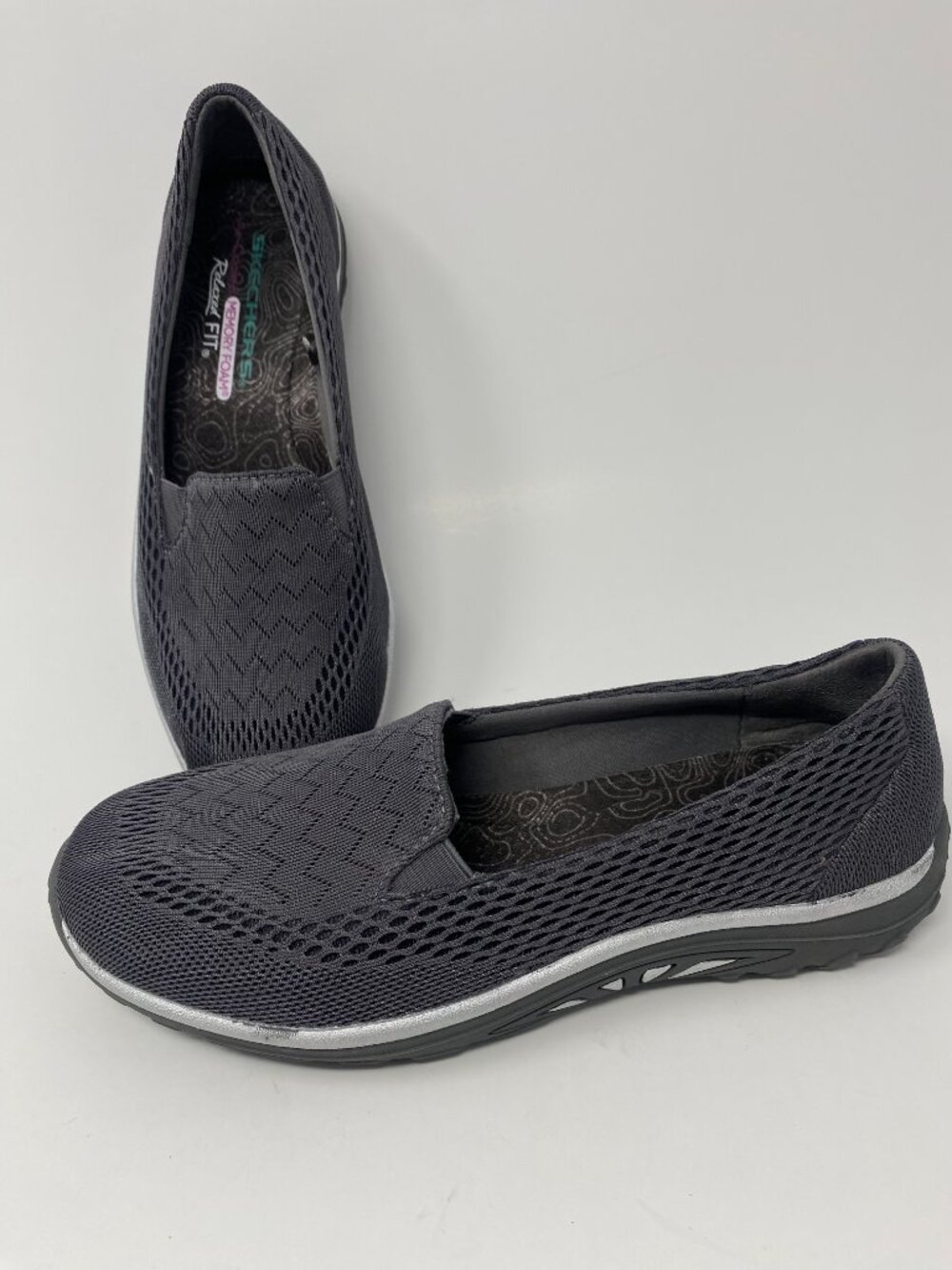 Skechers Reggae Fest Willows Slip On Shoes Womens 7.5 Gray Memory Foam Relaxed